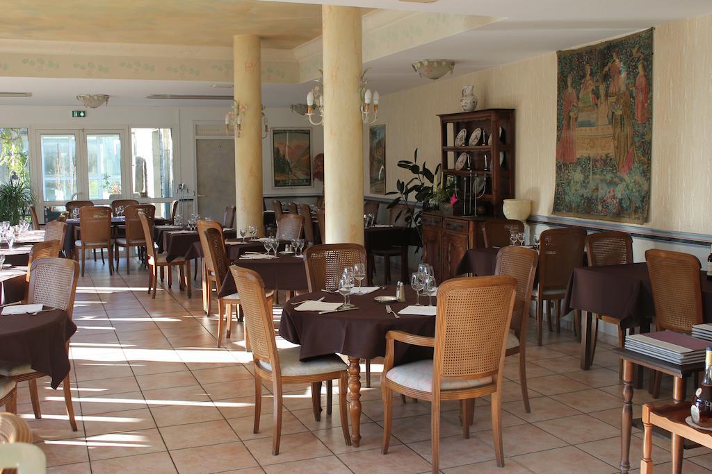 Logis Hotel Les Cimes Argelès-Gazost Eksteriør billede
