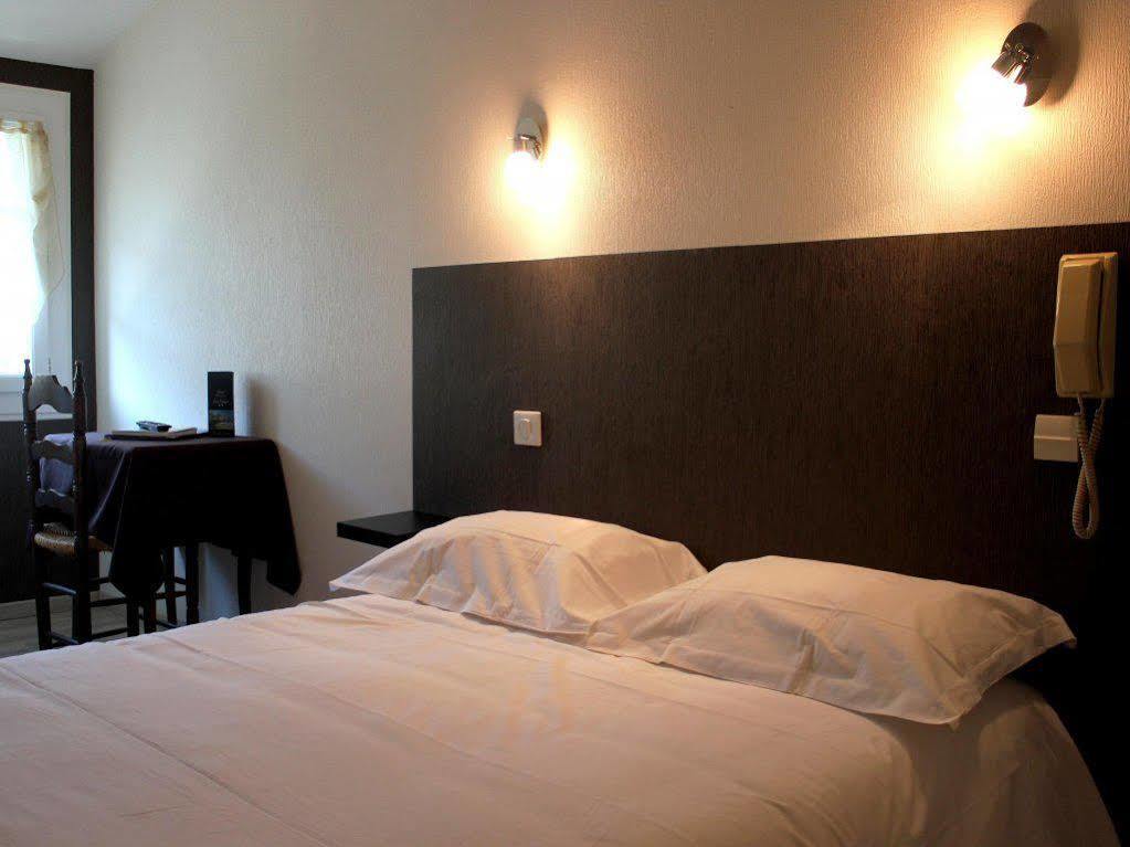 Logis Hotel Les Cimes Argelès-Gazost Eksteriør billede