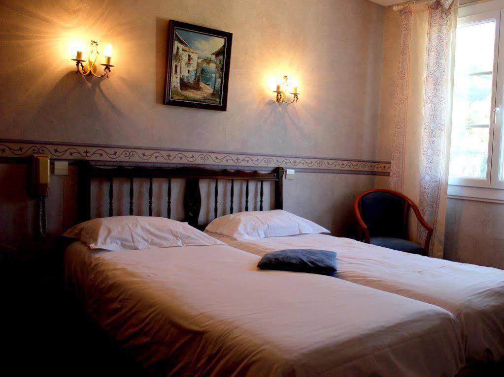 Logis Hotel Les Cimes Argelès-Gazost Eksteriør billede