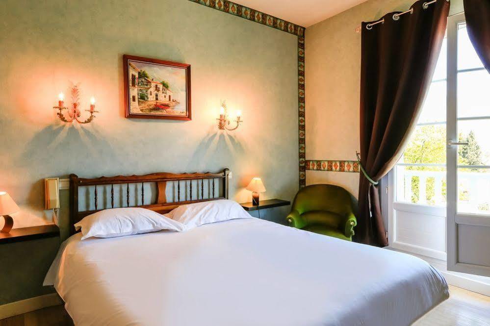 Logis Hotel Les Cimes Argelès-Gazost Eksteriør billede